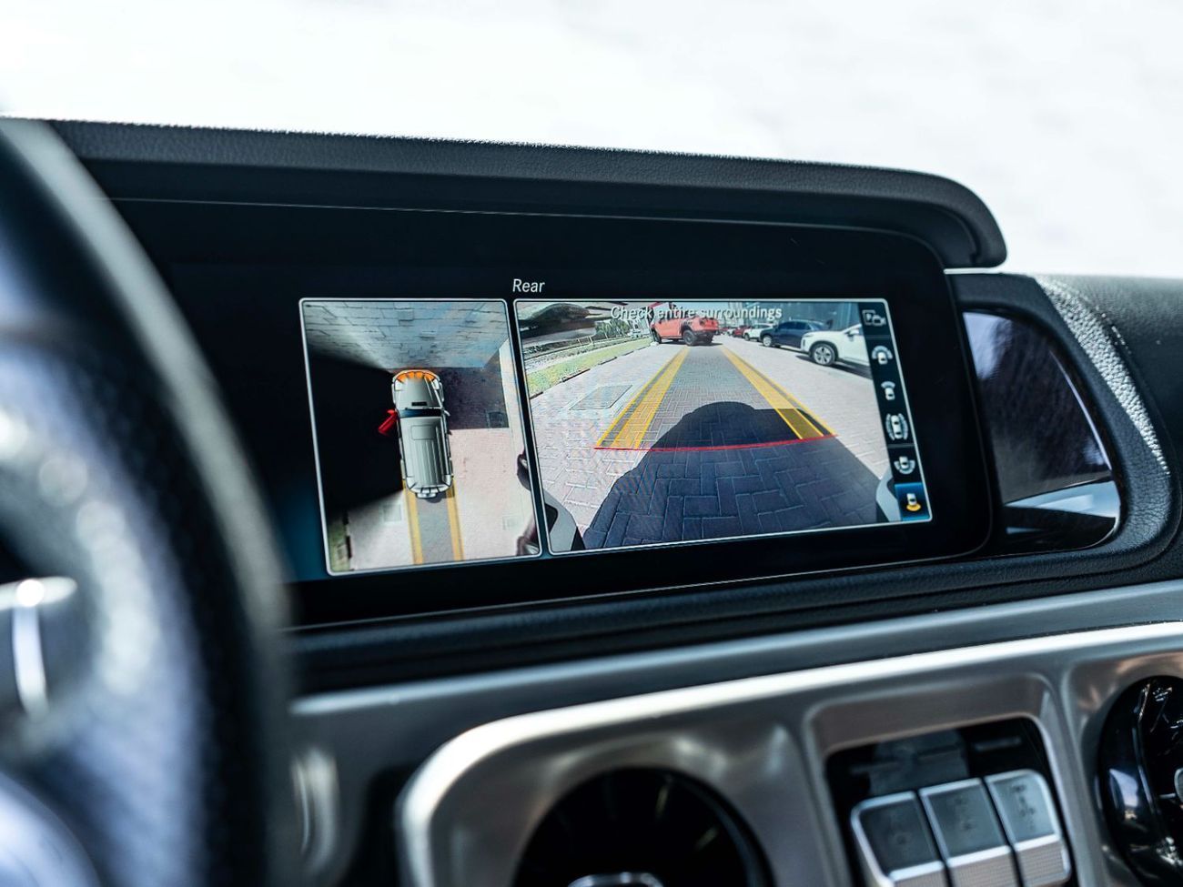 Mercedes-Benz G 500 Std 4.0L (422 HP)