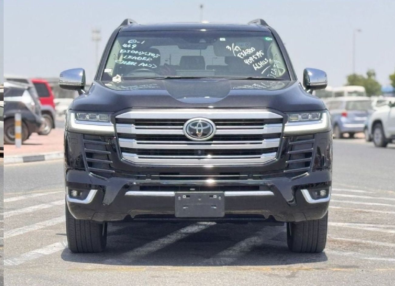 تويوتا لاند كروزر 2023 LC300 ZX Diesel Engine RHD 3.3L Twin Turbo Full Option