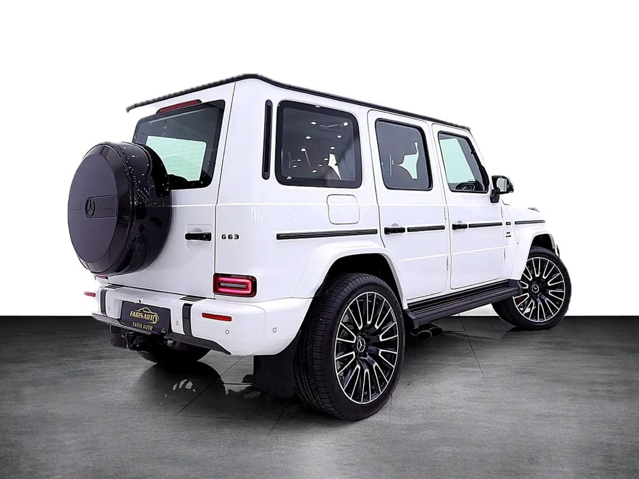 Mercedes Benz G63 AMG G63 GCC DOUBLE NIGHT PACKAGE - FULL EXT/INT CARBON + REAR MONITOR + 5 YEARS WARRANTY+SERVICE GARGASH
