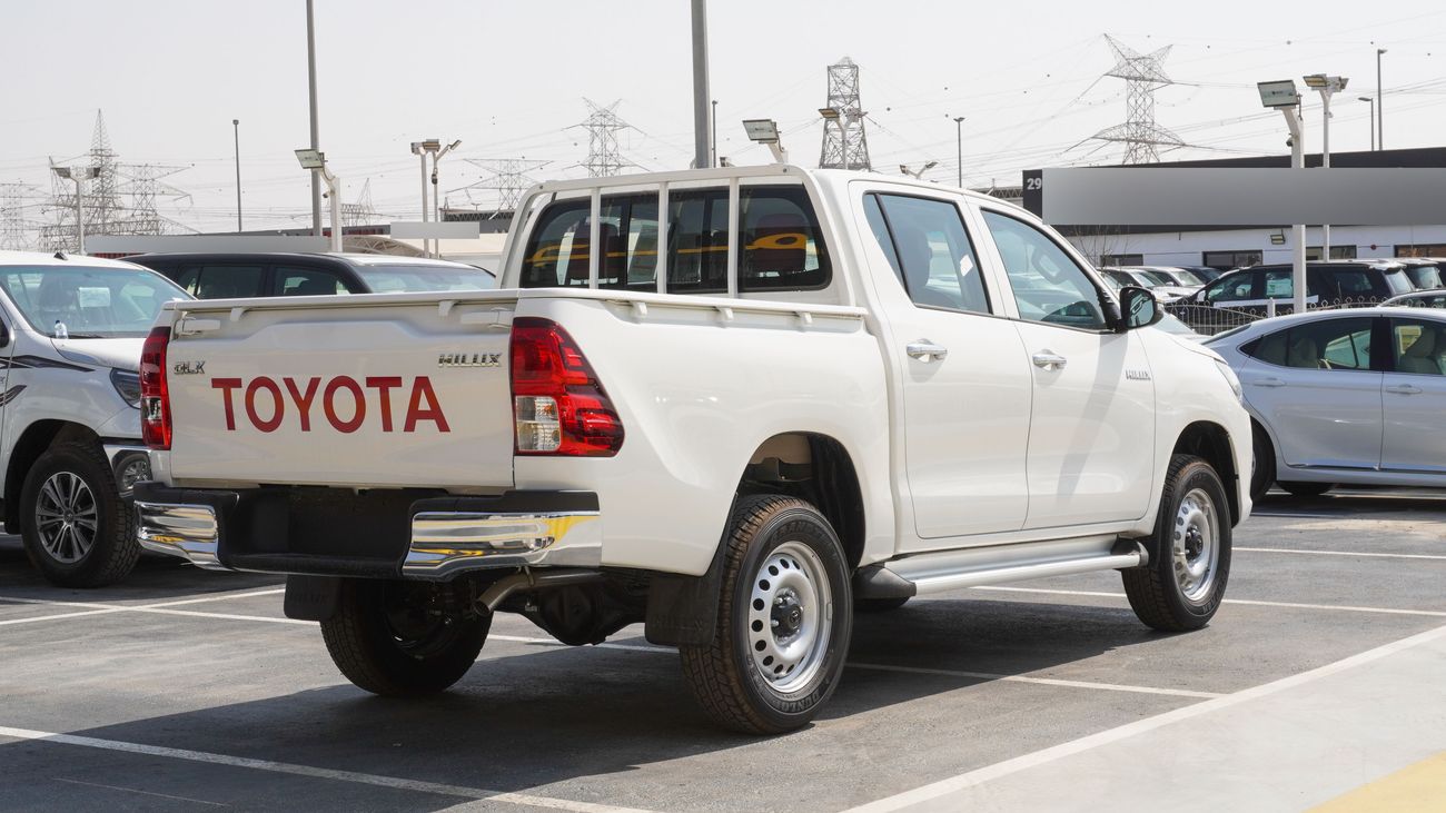 Toyota Hilux DLX 2.7 L