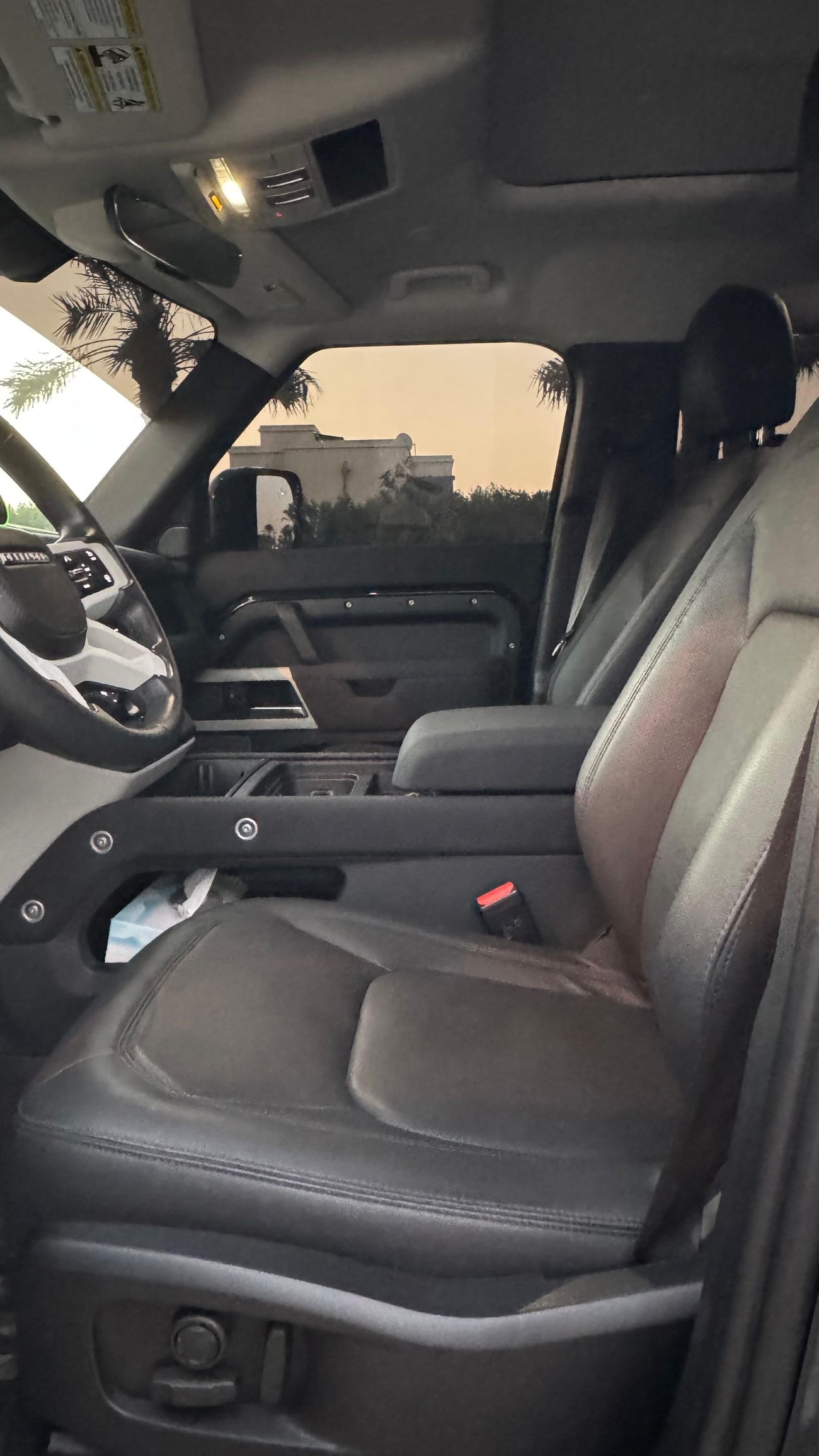 لاند روفر ديفندر