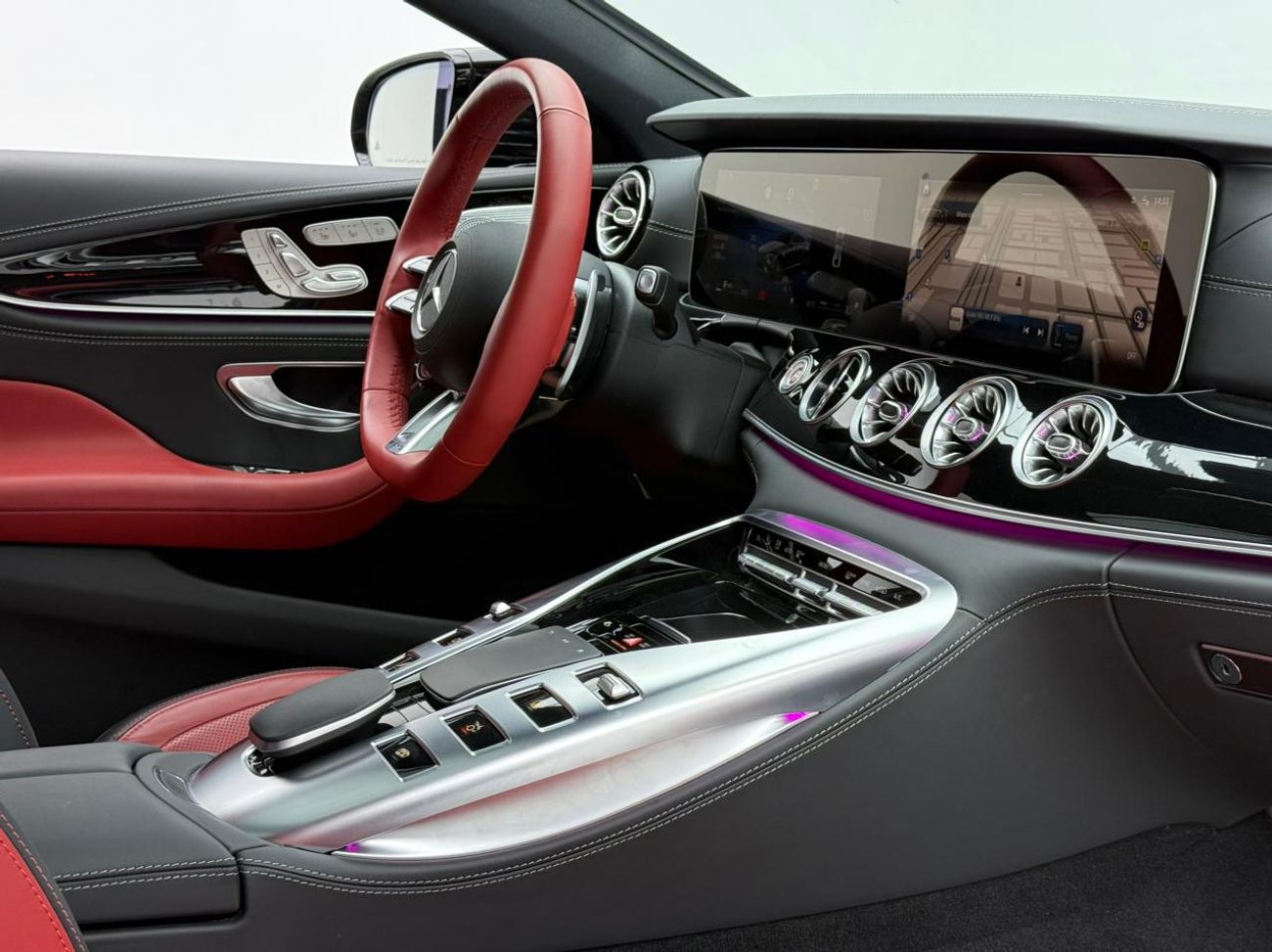 مرسيدس بنز ايه ام جي جي تي 43 STD (4 Door)