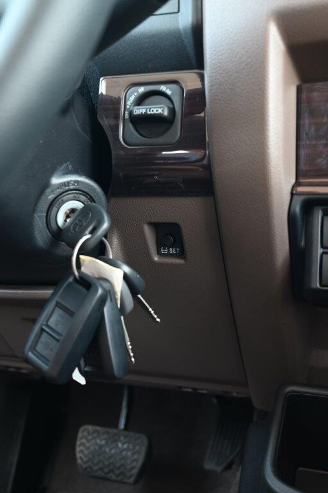 تويوتا لاند كروزر 70 4.0L LAND CRUISER 70 HARD TOP 3DR 2024