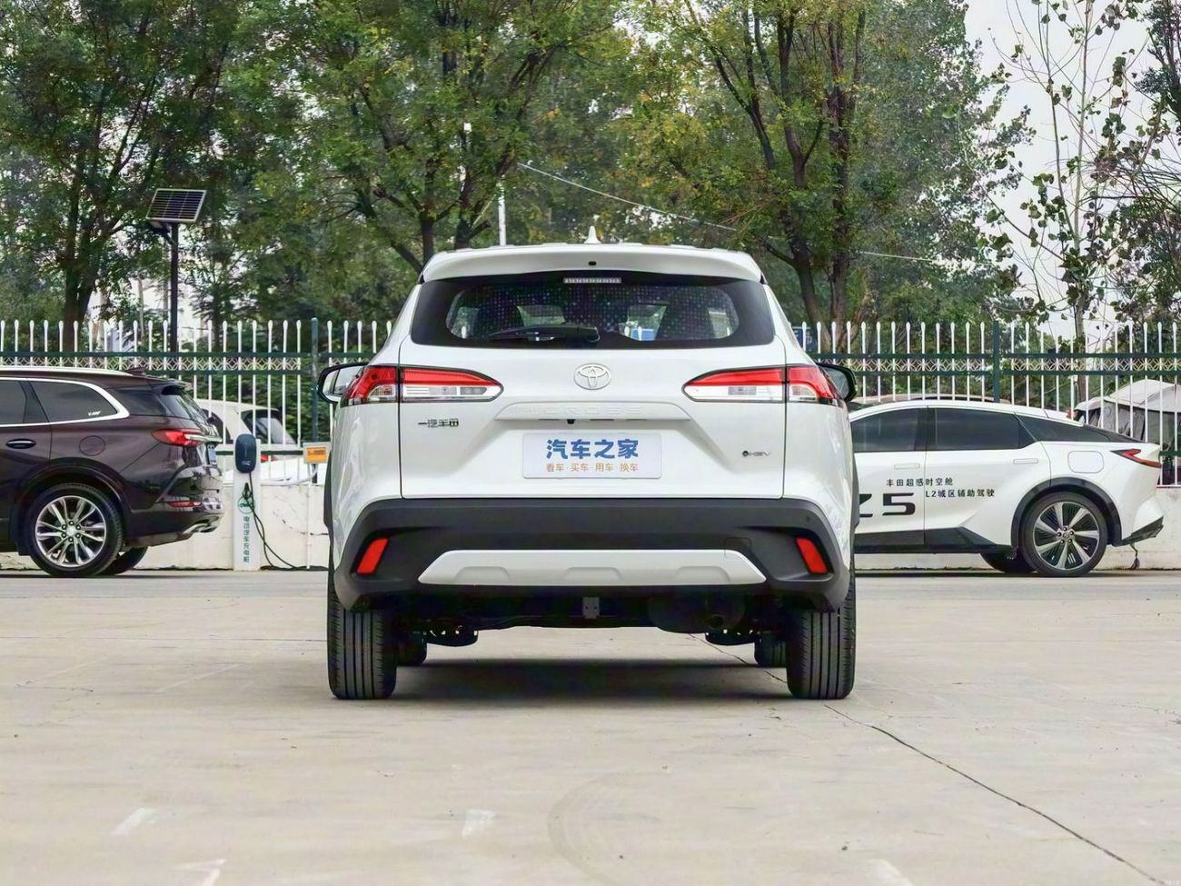 Toyota Corolla Cross GLI 2.0L,HYBRID.ELITE PLUS,NEW SHAPE,SUNROOF,RADAR,LEATHER SEATS,DRIVER POWER SEAT,360 CAMERA,BACK DOOR