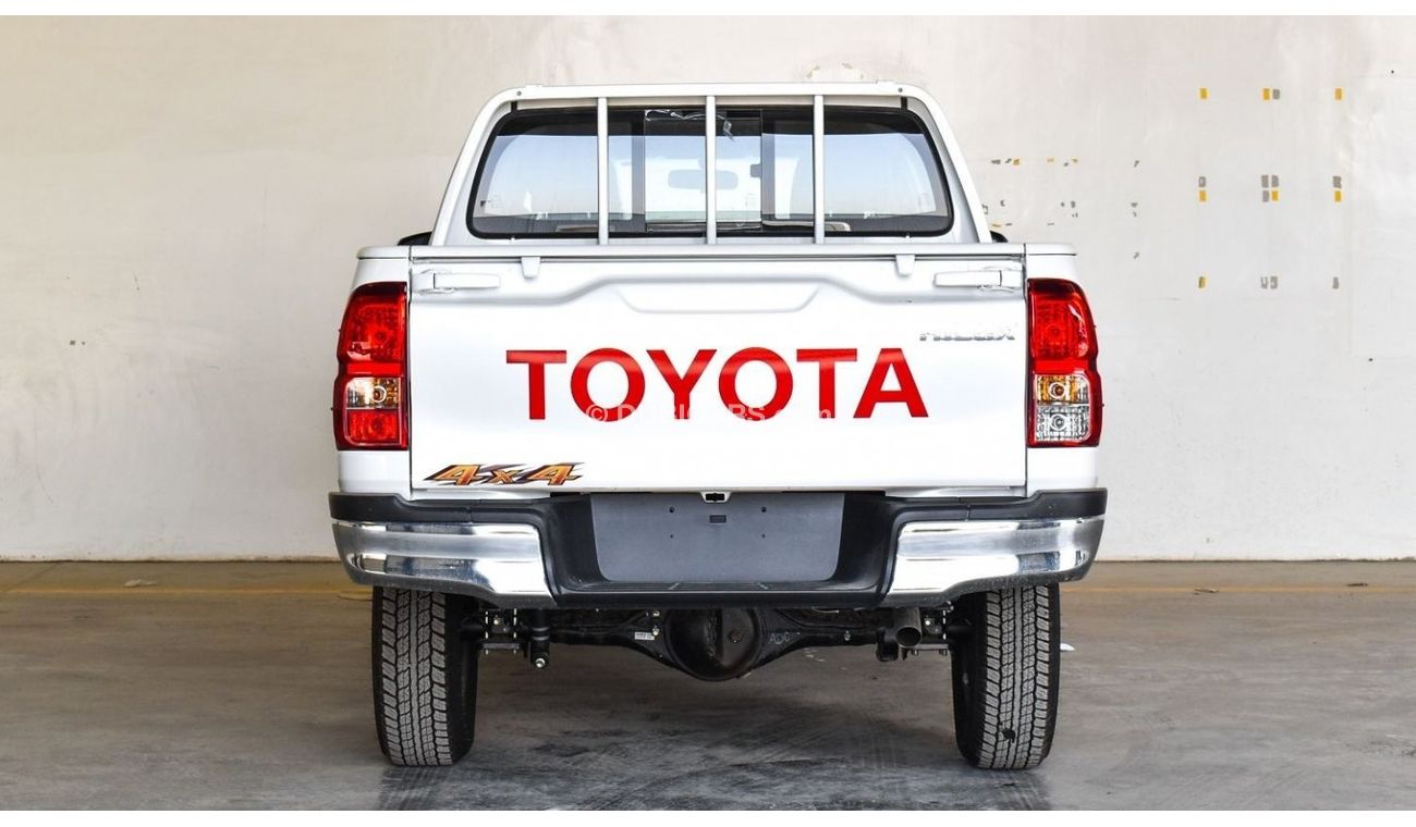 Toyota Hilux 2023 Toyota Hilux 4x4 DC 2.4 Low D Automatic - Pearl White inside Black | Export Only