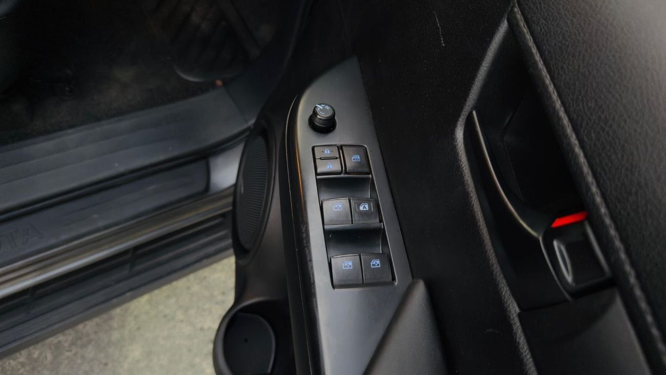 Toyota Hilux MODIFIED TO 2023 MODEL | DOUBLE CABIN | DIESEL ENGINE | 2.8L | AUTOMATIC TRANSMISSION | 2016