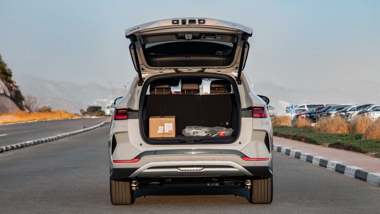 بي واي دي سونغ بلس EV 520KM LUXURY EDITION | 2025 | Ready Stock Limited QTY | For Local Registration +10% | RAMADAN REW