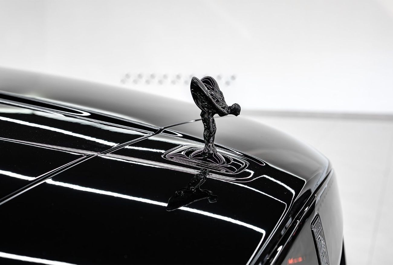 رولز رويس كولينان 2026 رولز رويس كولينان بلاك بادج سيريز II غوتشي