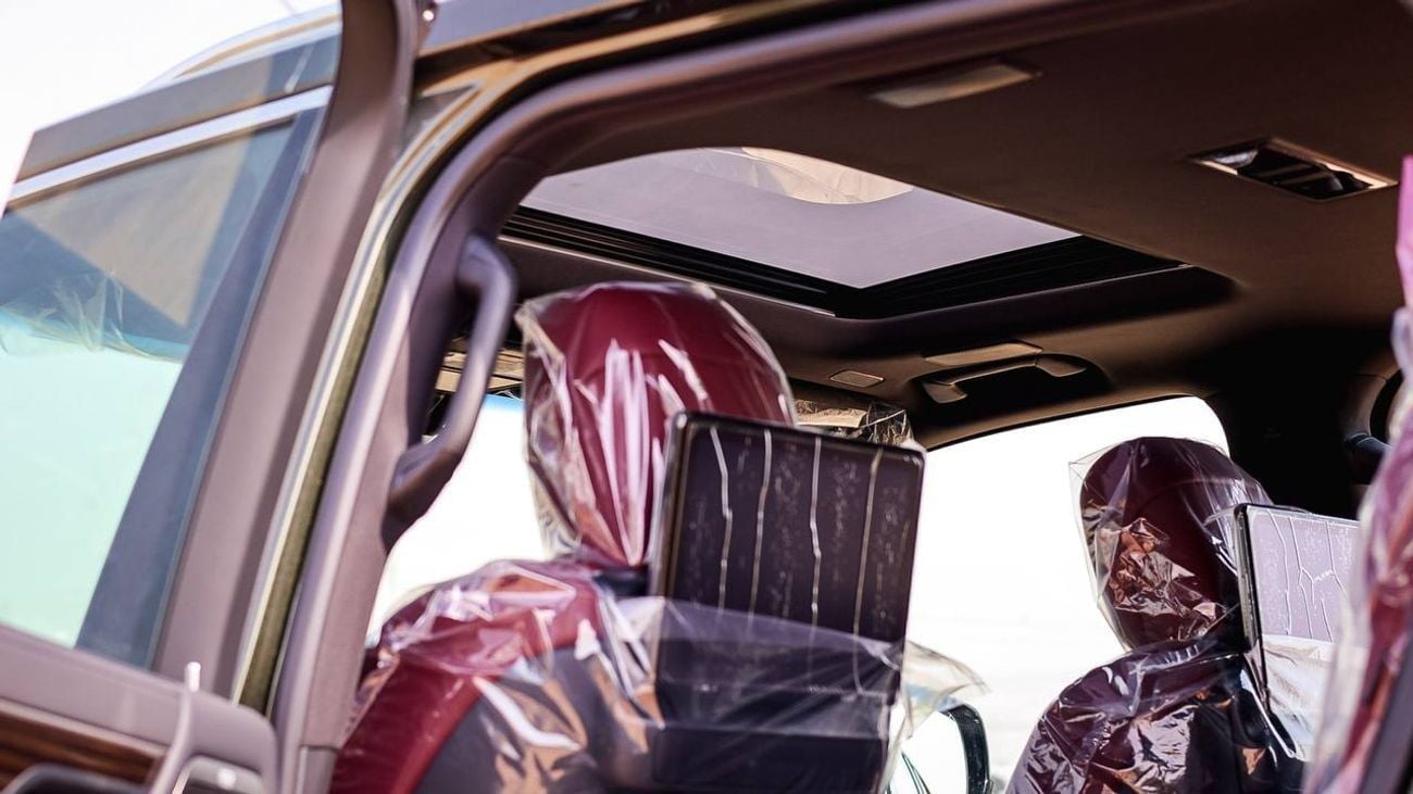 Lexus LX 700h URBAN 3.5L HYBRID A/T // 2025 // FULL OPTION WITH RADAR , HEAD UP DISPLAY , MARK LEVINSON // SPECIAL