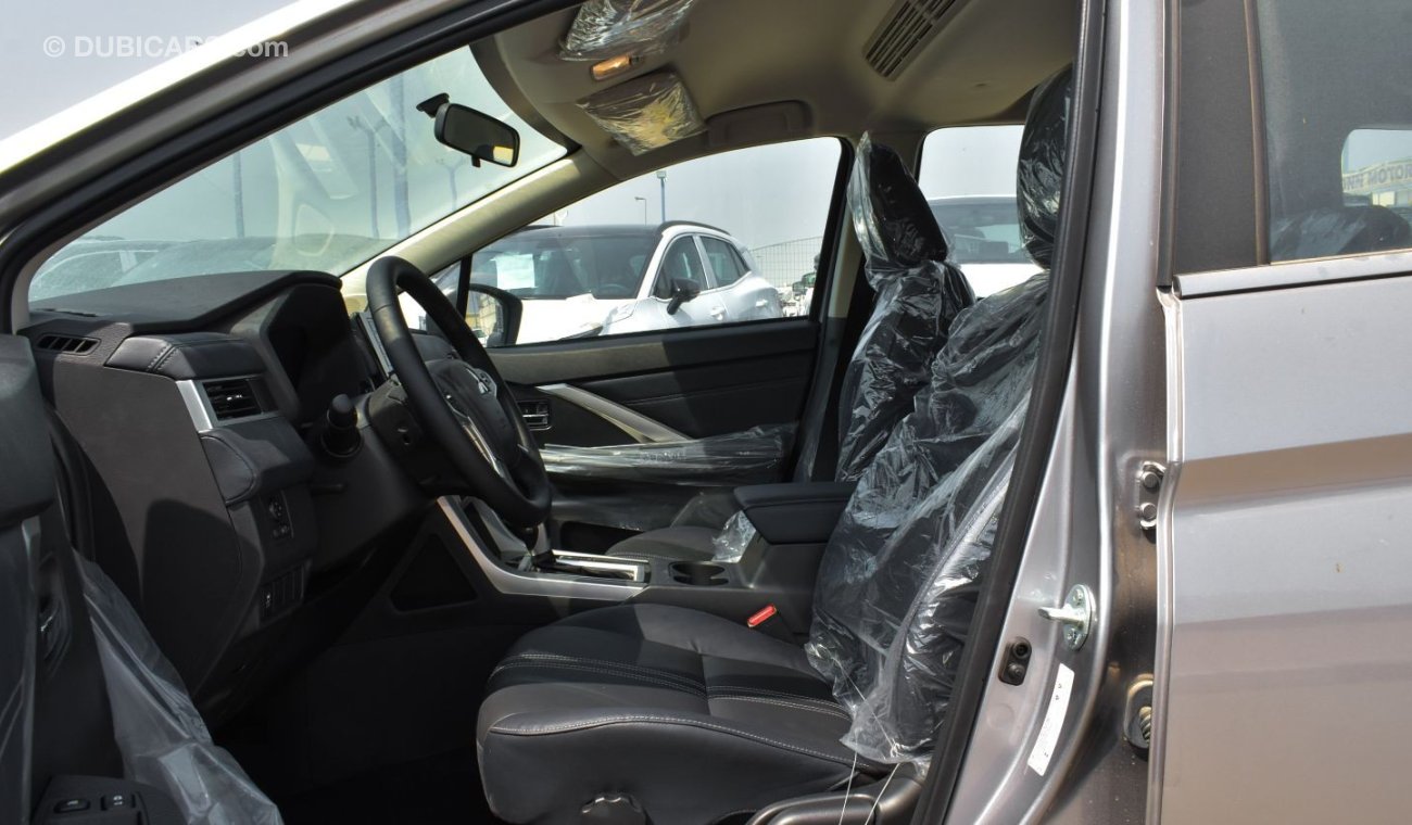 Mitsubishi Xpander CROSS 1.5L, LEATHER SEAT, LED LIGHTS, MODEL 2024 FOR EXPORT