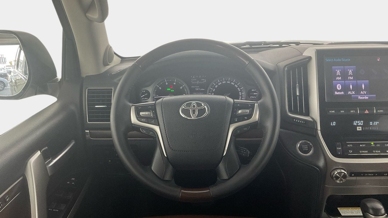 Toyota Land Cruiser VXR | upto AED 20,000 Ramadan Discount | Guaranteed Warranty | 0 Down Payment