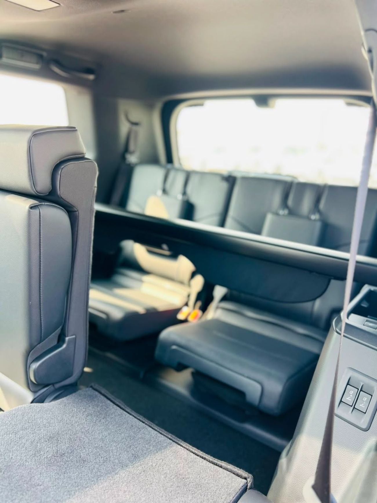 Toyota Prado VXR TOYOTA LANDCRUISER PRADO LUXURY WITH PANAROMA ENGINE  :  2.4L 4 PETROL  MODEL   : 2026 COLLAR  :