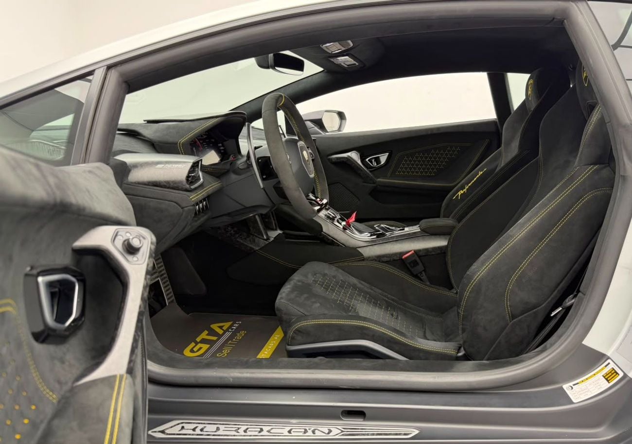Lamborghini Huracan PERFORMANTE
