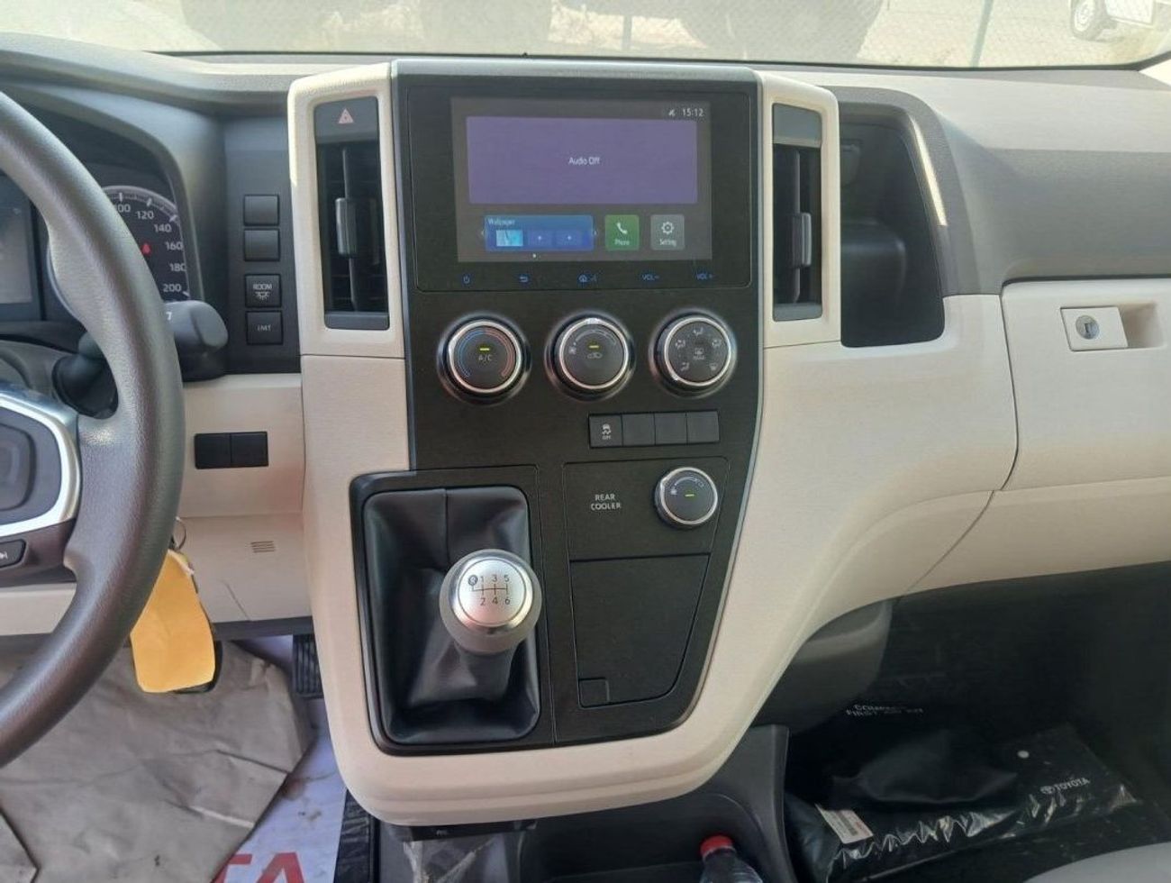 Toyota Hiace ECT0006 - Toyota Hiace High Roof Passenger Van - 2.8L Diesel Manual White - Full Options