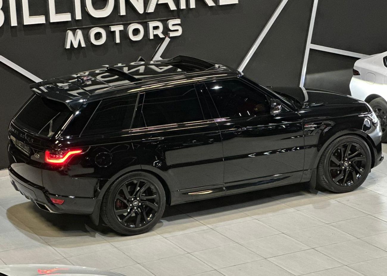 لاند روفر رينج روفر سبورت HSE 3.0L (335 HP)