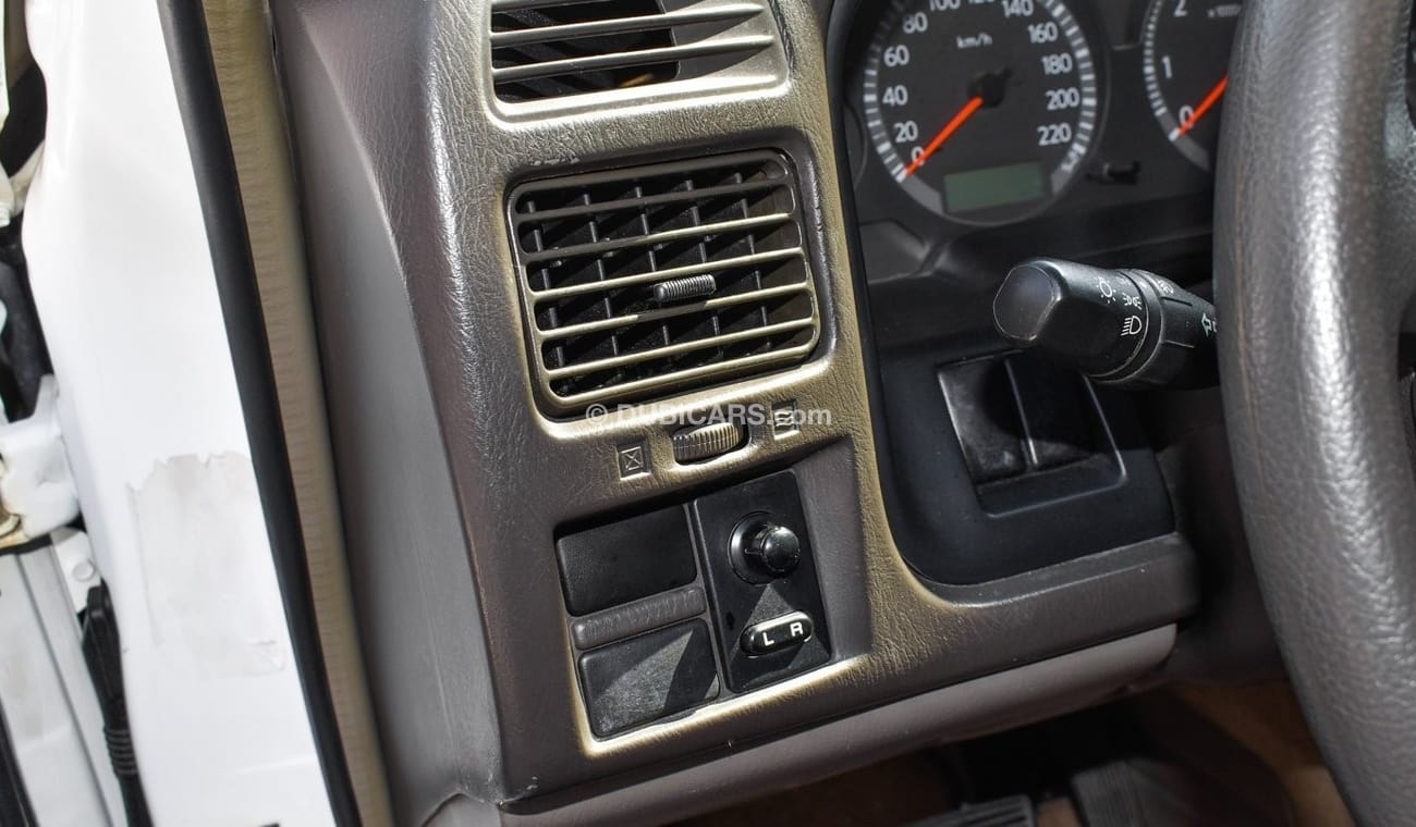 Nissan Patrol Pickup 4800VTC