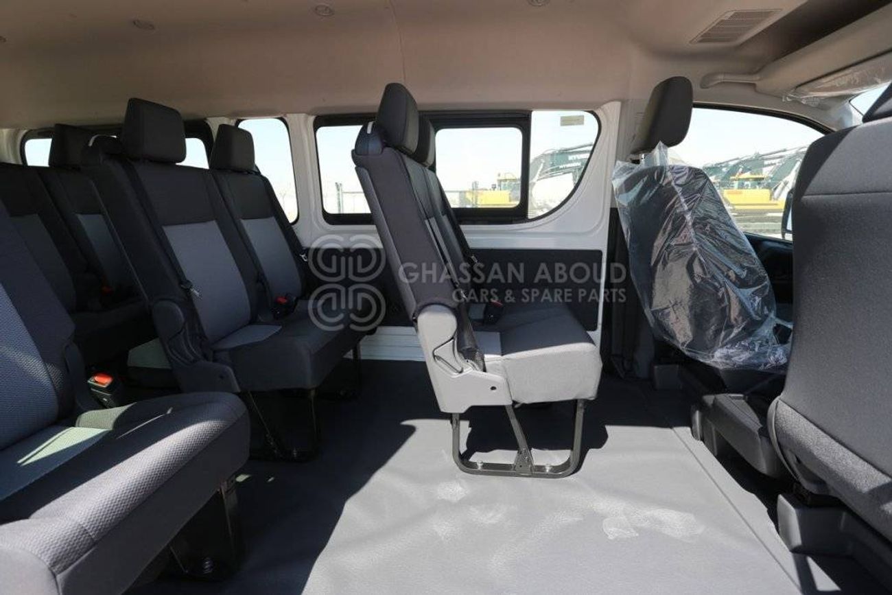 تويوتا هاياس DLS -High Roof Commuter 2.8L M/T