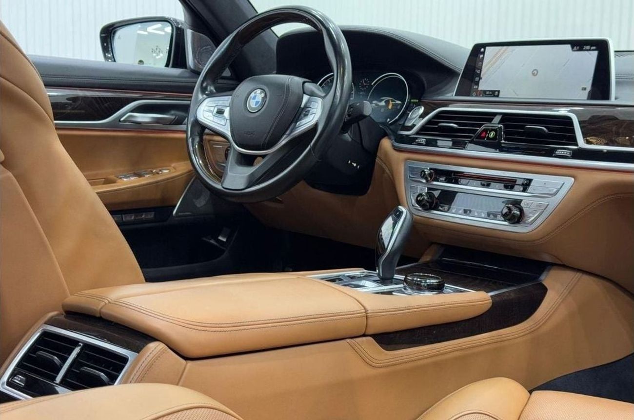 BMW 750Li xDrive (450 HP) 2017 BMW 750Li xDrive, Sep 2025 BMW Service Pack, Fully Loaded, GCC