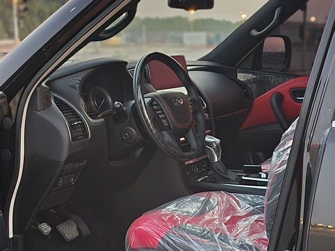 Infiniti QX56 facelifted