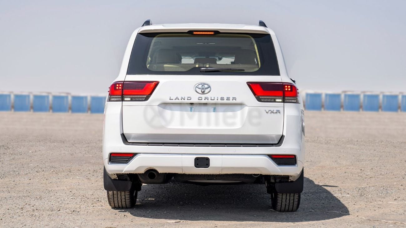 تويوتا لاند كروزر VXR