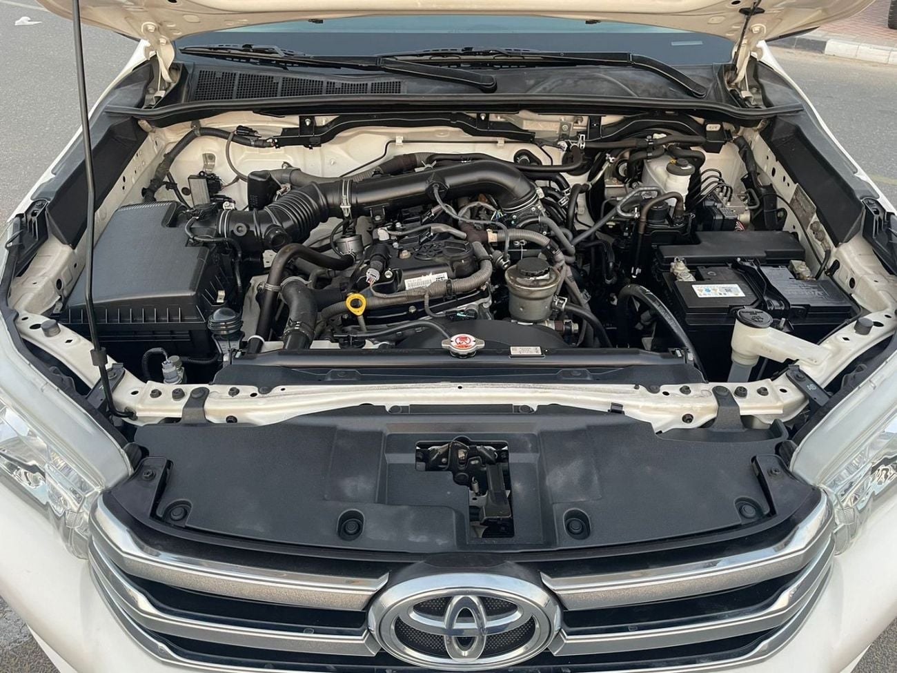 تويوتا هيلوكس 2019 Toyota Hilux GL 2.7L V4 - AWD 4x4 - Patrol Automatic - 149,000 km