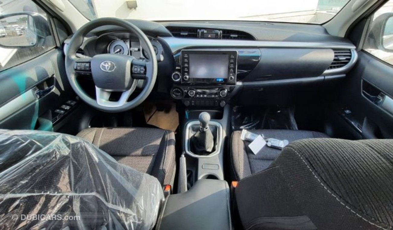 تويوتا هيلوكس TOYOTA HILUX DISEL 2.4L FULL OPITON