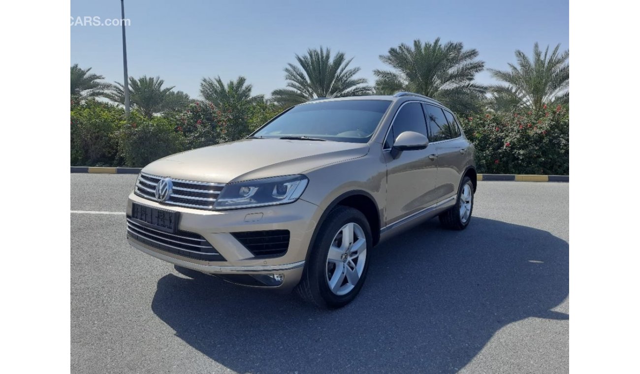 Volkswagen Touareg R-Line Volkswagen Touareg V6 2016 GCC specifications