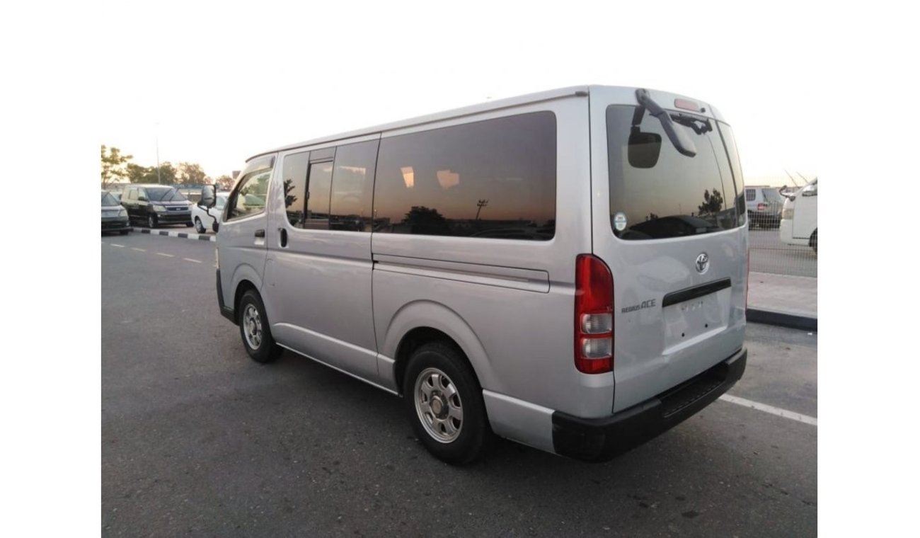 Toyota Hiace Hiace RIGHT HAND DRIVE (PM714)