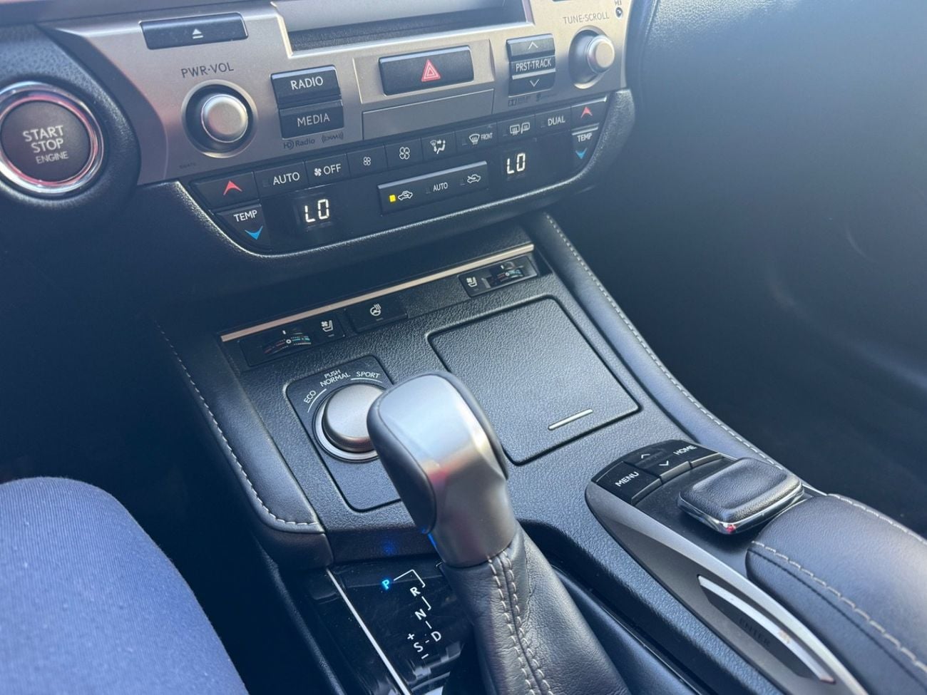 لكزس ES 350 Platinum 3.5L