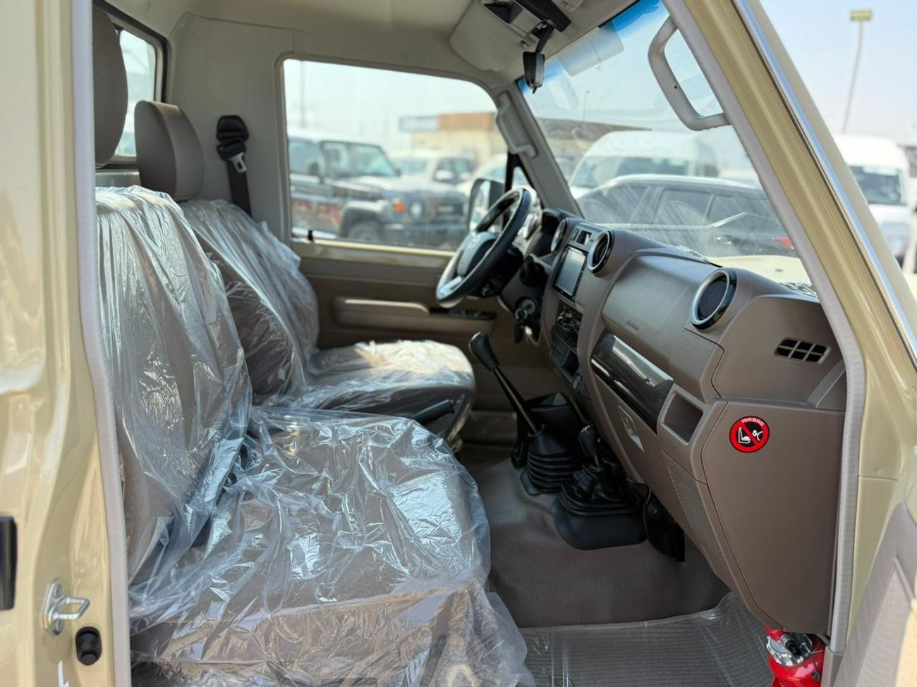 تويوتا لاند كروزر بيك آب Std 4.0L Single Cab Utility 4WD