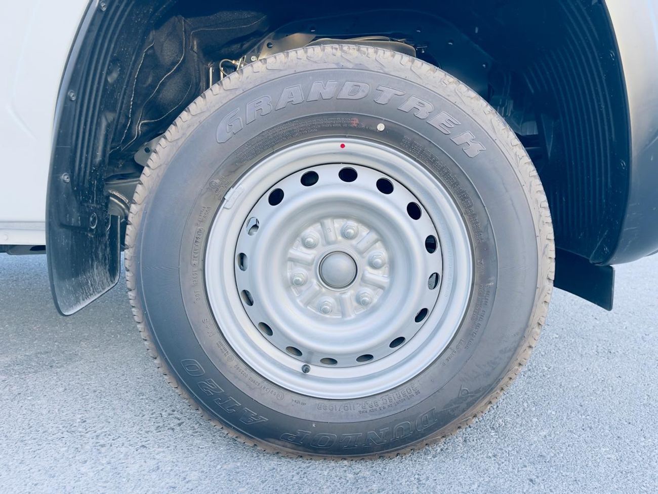 ميتسوبيشي L200 MITSUBISHI L200 GL 2.4L (128 HP) Double Cab Utility