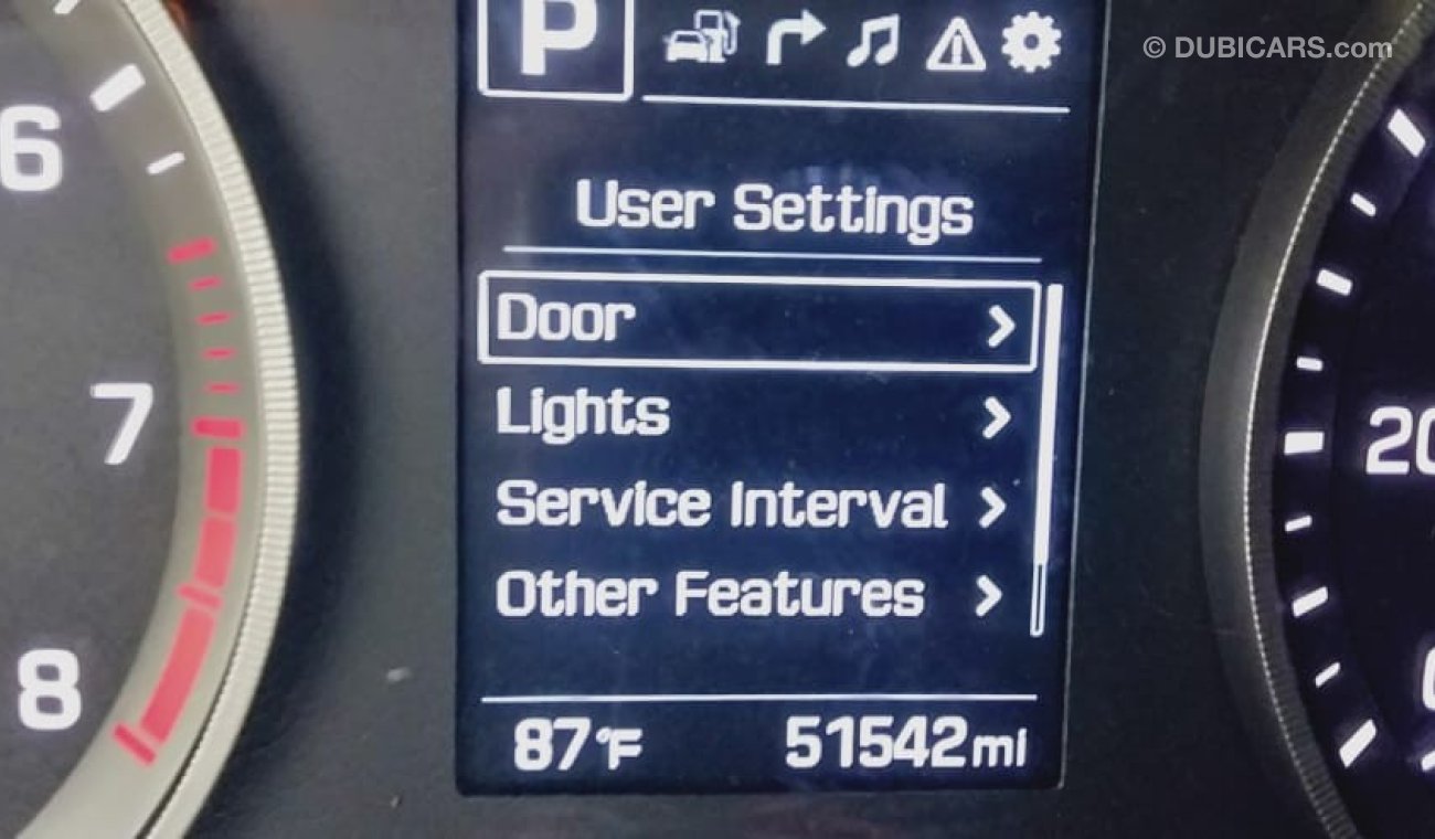 Hyundai Tucson SE - Very Clean Car