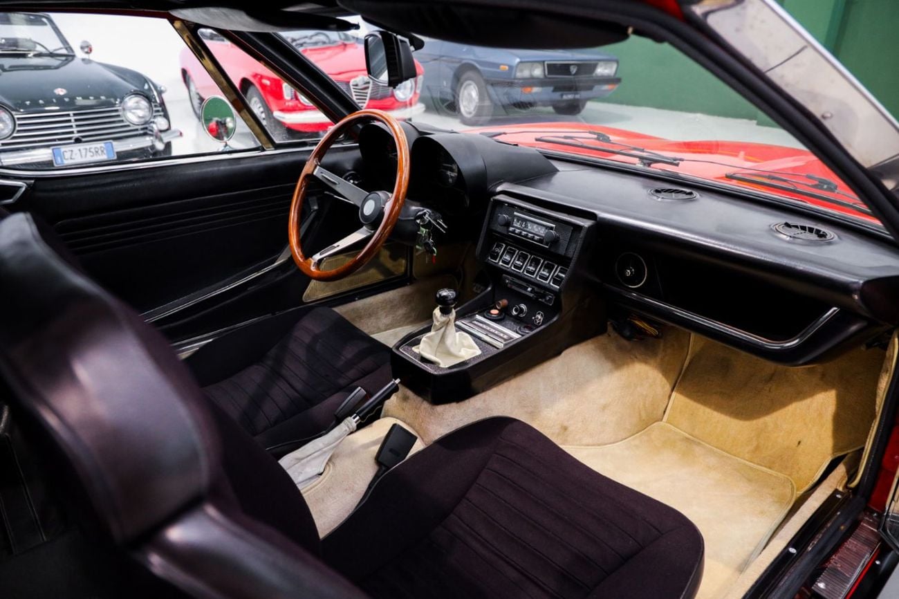 Alfa Romeo Montreal STANDARD