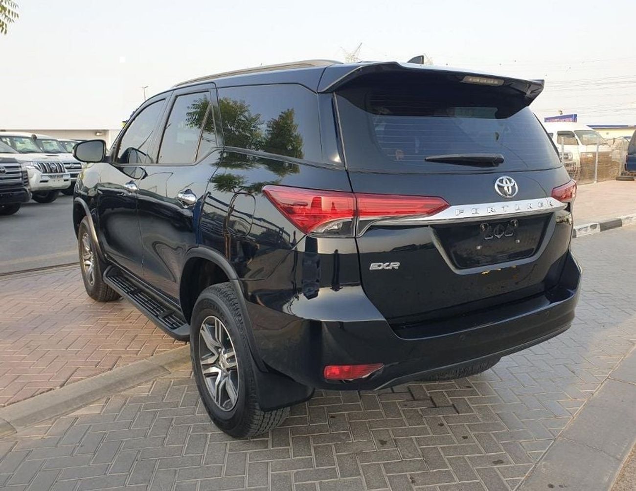 Toyota Fortuner EXR 2.7L (160 HP)