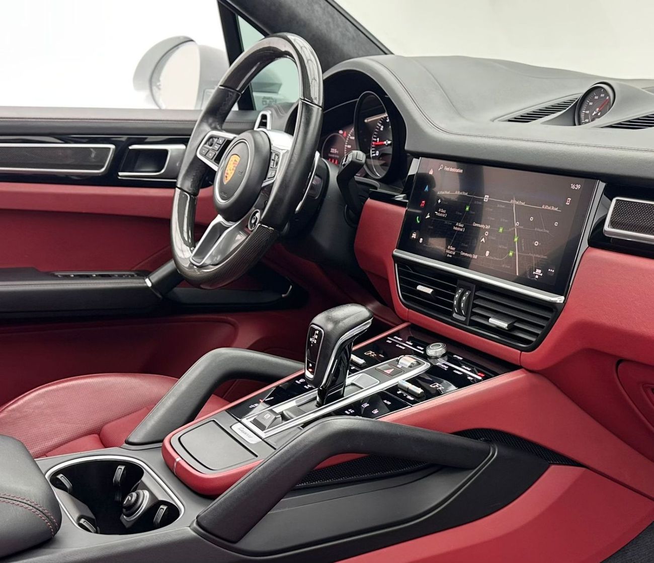 Porsche Cayenne 2022 Porsche Cayenne GTS, Feb/2027 Porsche Warranty, Porsche Full Service History, Excellent Conditi