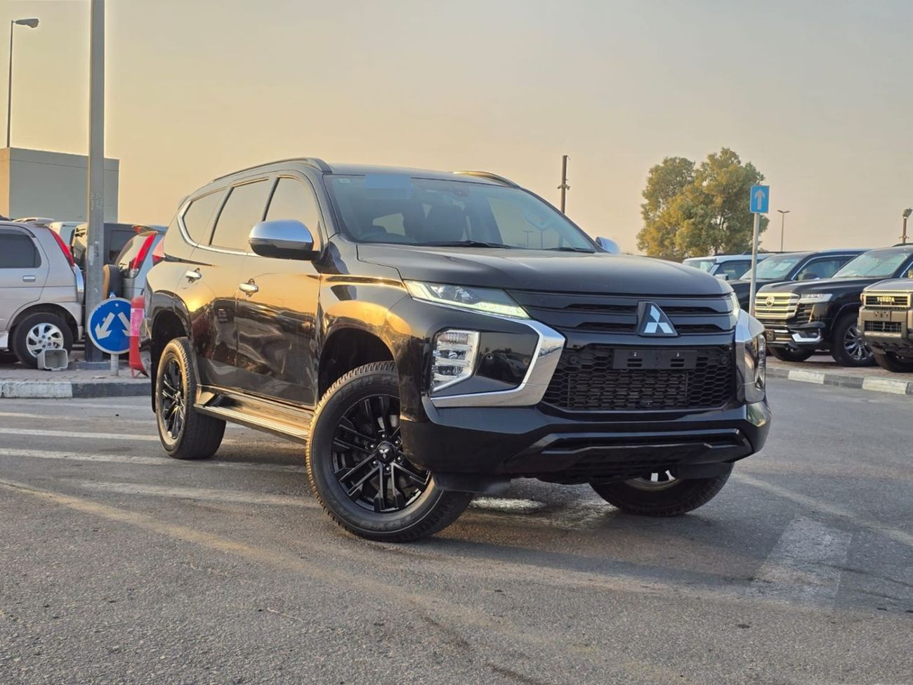 Mitsubishi Pajero 2022 MITSUBISHI PAJERO SUV RHD 2.4 L DIESEL AUTOMATIC (PM06834)