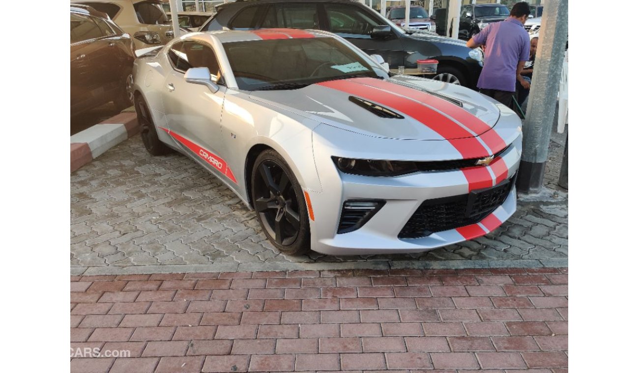 Chevrolet Camaro 2015 model SS. Manuel gear. American Specs