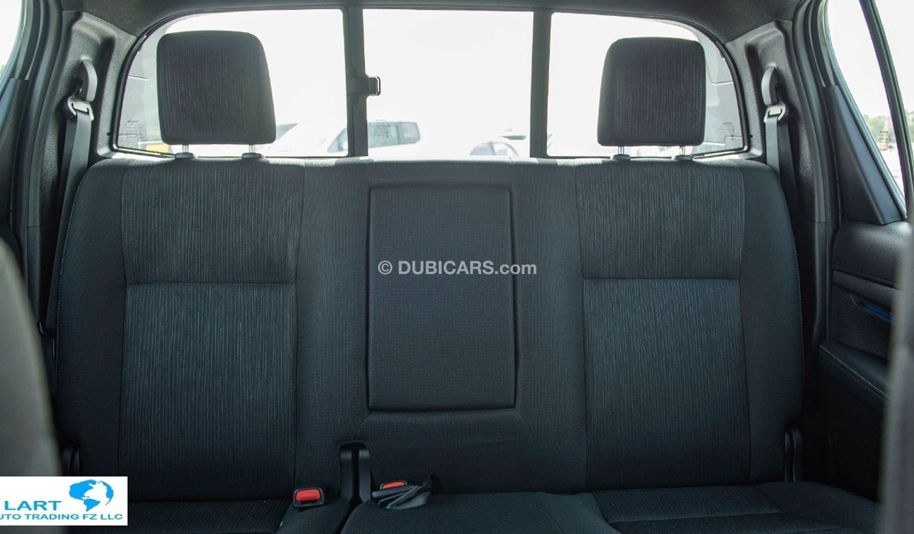 تويوتا هيلوكس Adventure SR5