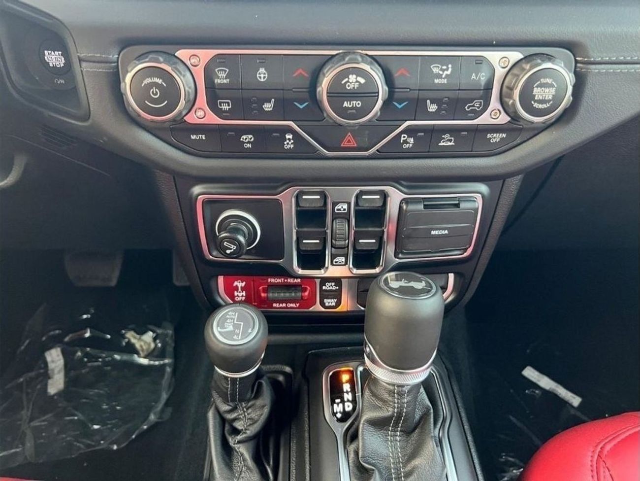 Jeep Wrangler Unlimited RUBICON 392 EXPORT PRICE - JEEP WRANGLER 392 Rubicon 6.4L v8 Hemi 2024