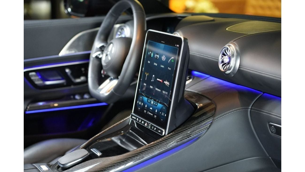 Mercedes-Benz SL 55 AMG Mercedes-Benz SL 55 | 2022 GCC 11k KM | AMG Package | 360-View