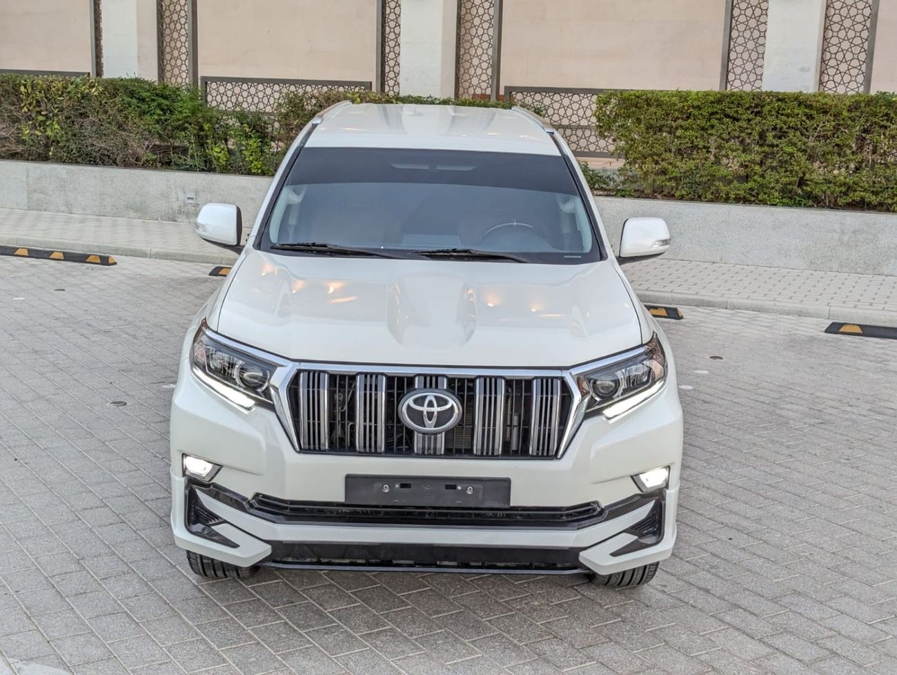 تويوتا برادو Toyota Prado 2018 diesel white LHD 7 seats automatic gear