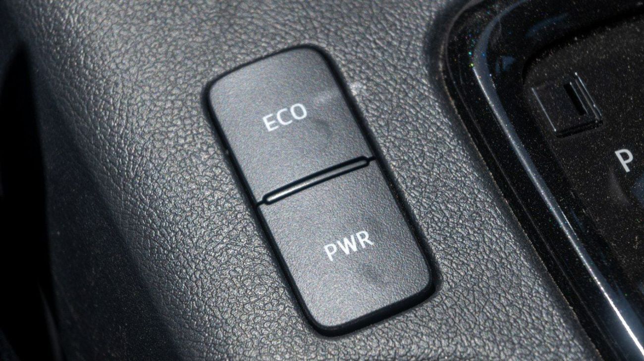 تويوتا هيلوكس تويوتا هيلوكس أدفينتشر 2025، محرك بنزين 4.0 لتر