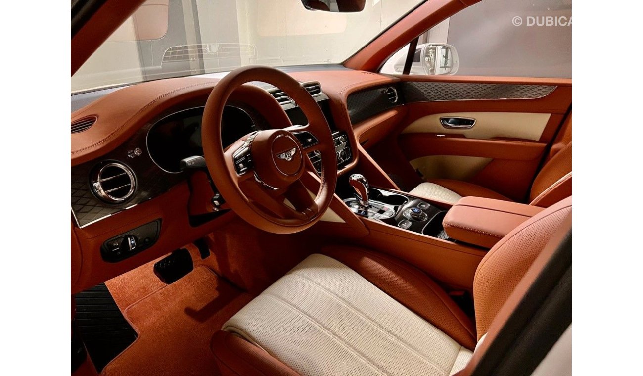 Bentley Bentayga Hybrid NEW FULLY LOADED