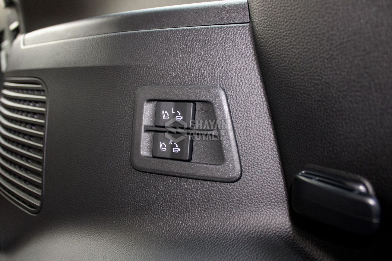 Lexus LX 700h TURBO SPORT 3.5L HYBRID V6 TT 7-SEATS 4WD AT 2025MY