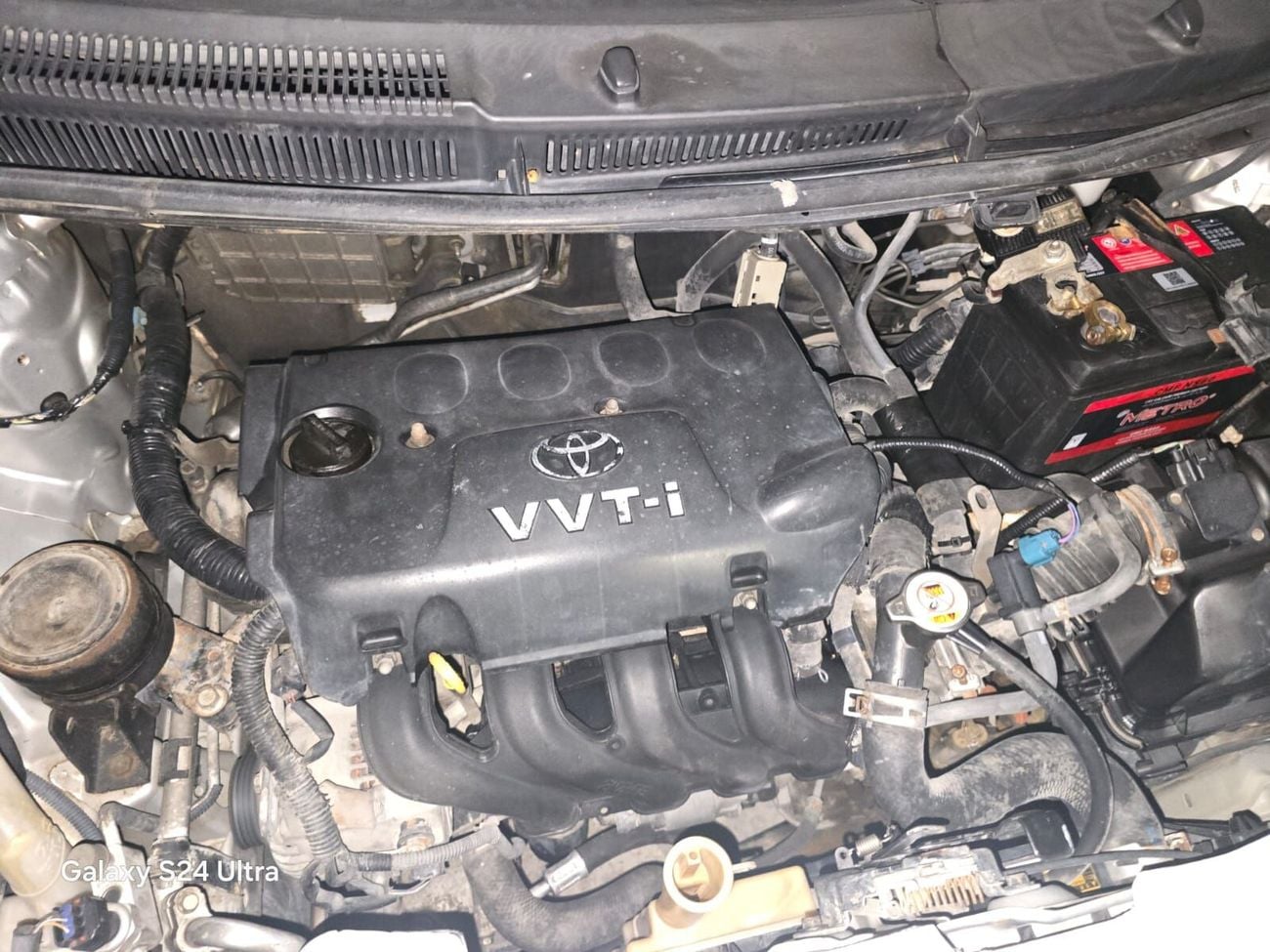 Toyota Yaris BASE
