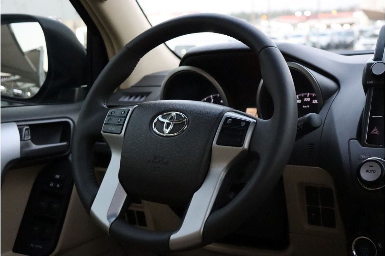 تويوتا برادو VXR 4.0L 4WD Toyota Prado VX.R / 2015 / GCC / V6 / Free Accident