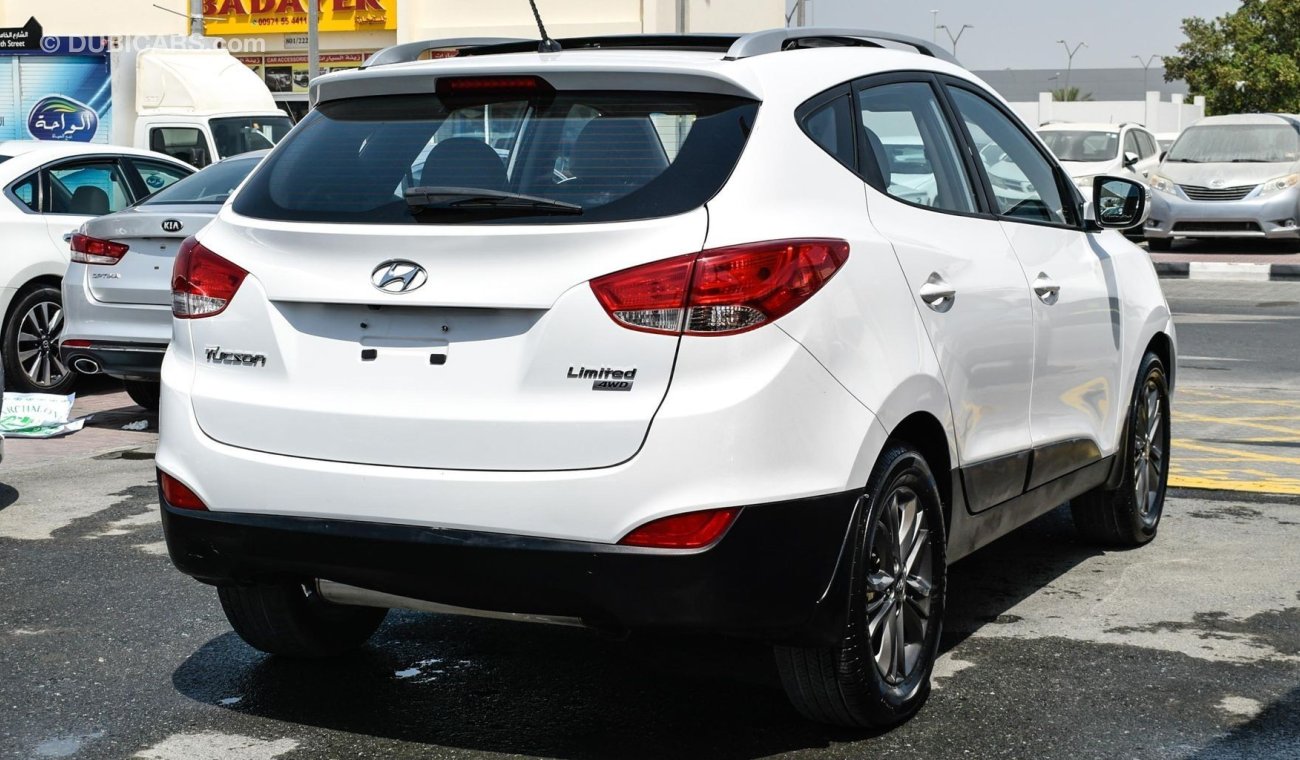 Hyundai Tucson Limited  4WD