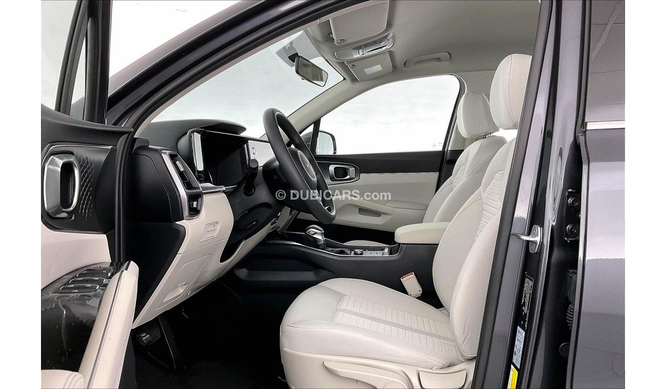 كيا سورينتو LX | سنة ضمان مجانية | 0 دفعة أولى | سياسة الإعادة بعد 7 أيام