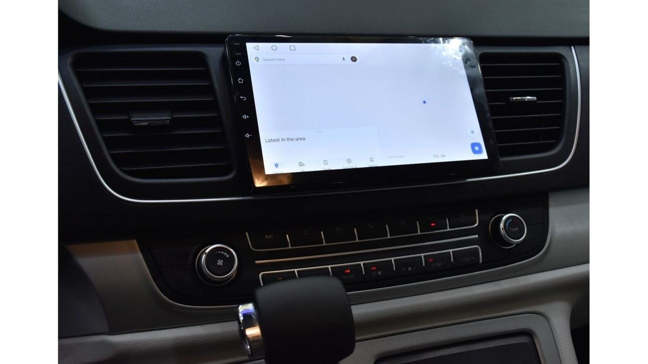 SAIC Maxus EXCELLENT DEAL for our Maxus G10 ( 2022 Model ) in White Color GCC Specs