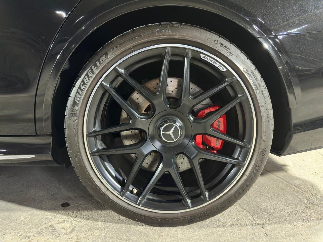 Mercedes-Benz E 63 S AMG MERCEDES E-CLASS E63s 2019 | FULL SERVICE HISTORY | AMG DRIVER PACKAGE | AMG PERFORMANCE EXHAUST